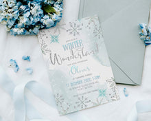 Load image into Gallery viewer, Winter Wonderland Snowflake Birthday Invitation